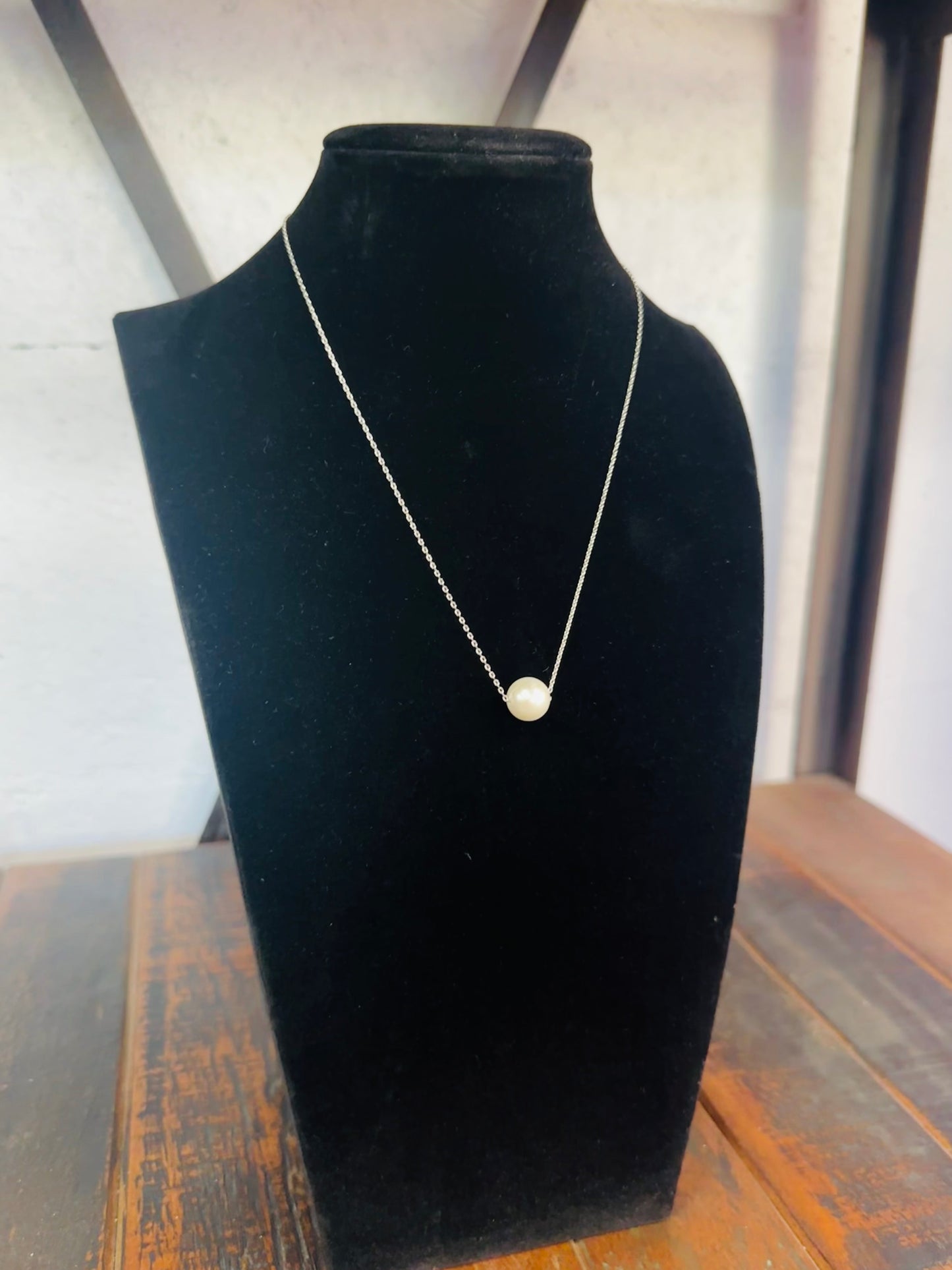 Classic Pearl Pendant Necklace - Silver
