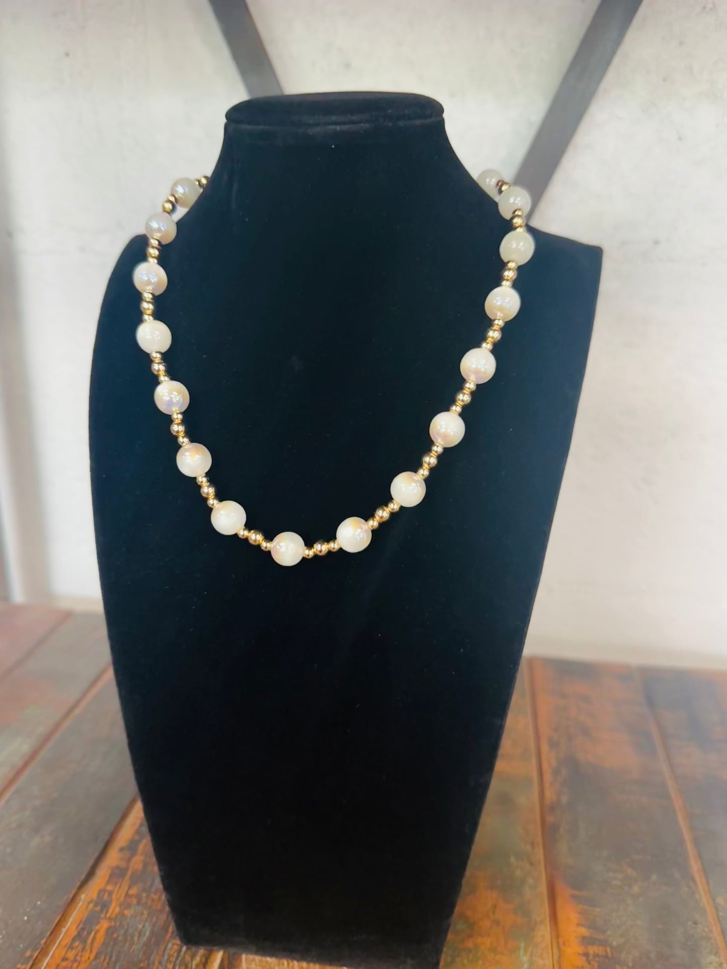 White + Gold Bead Ball Necklace