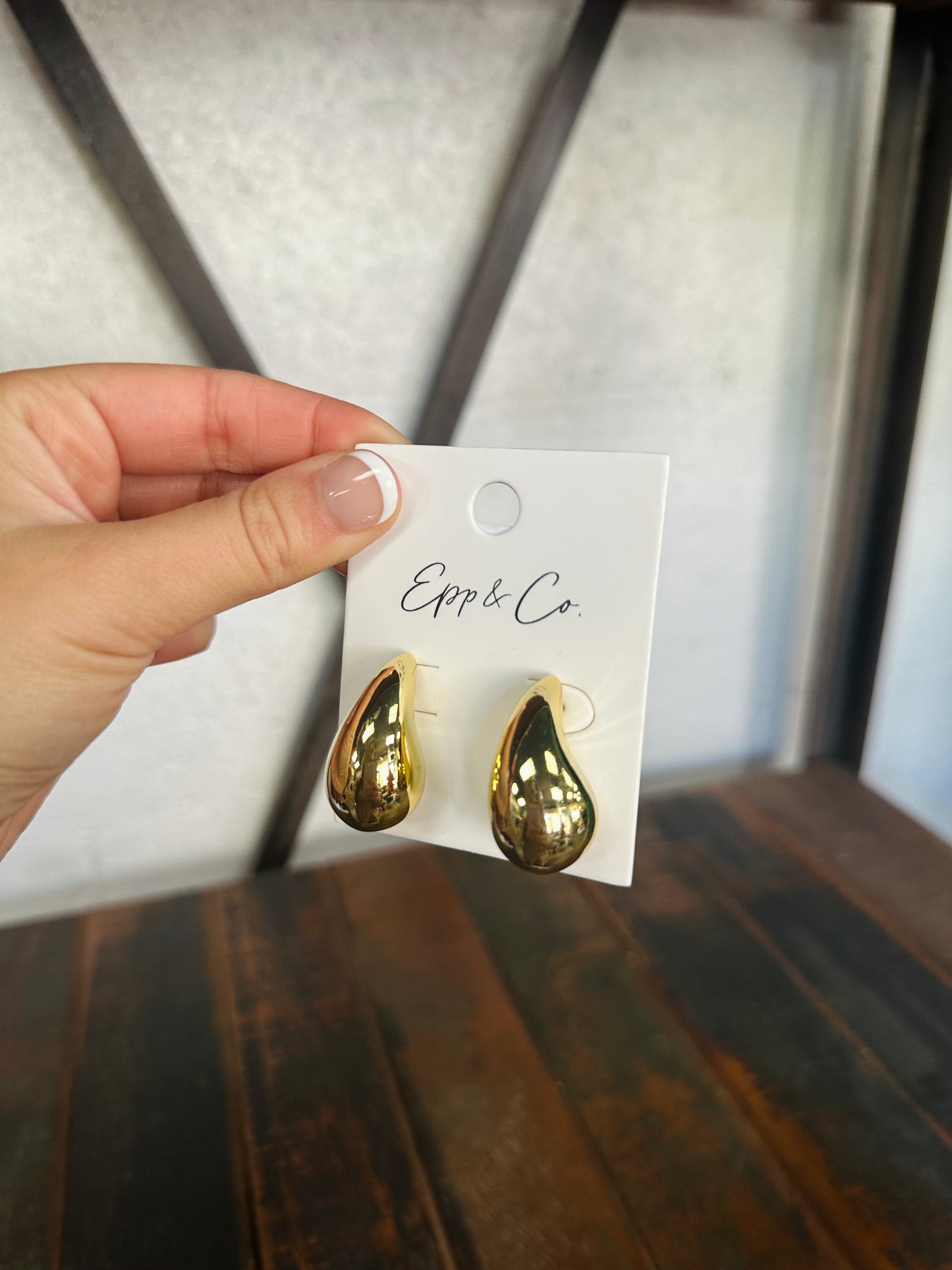 Shiny Gold Teardrops