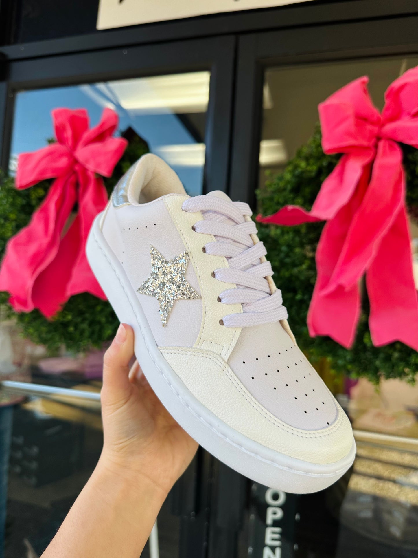 The Noa White Sneaker