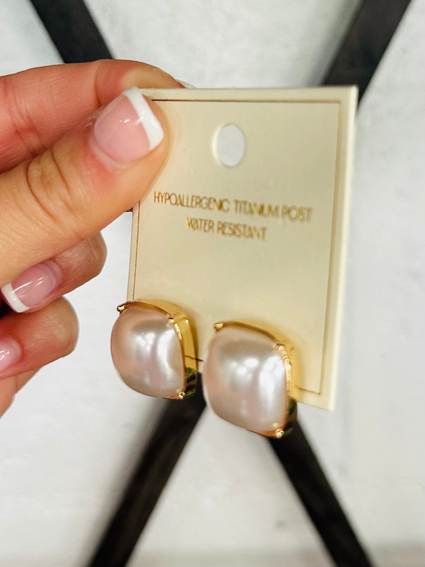Cream Pearl Stone Square Stud Earring