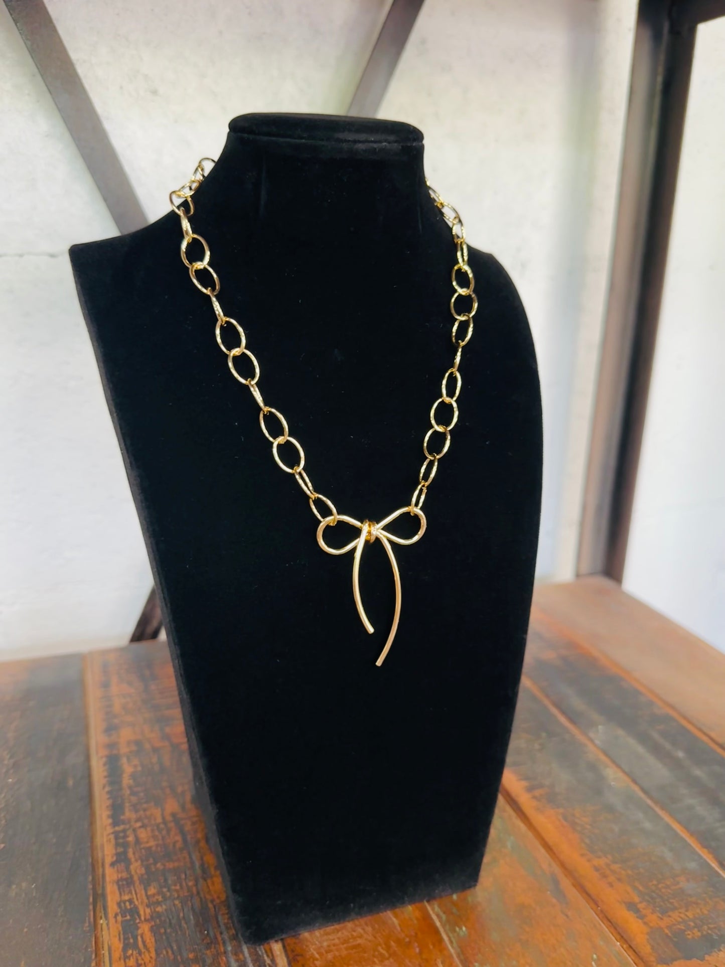 Gold Bow Ribbon Chain Necklace