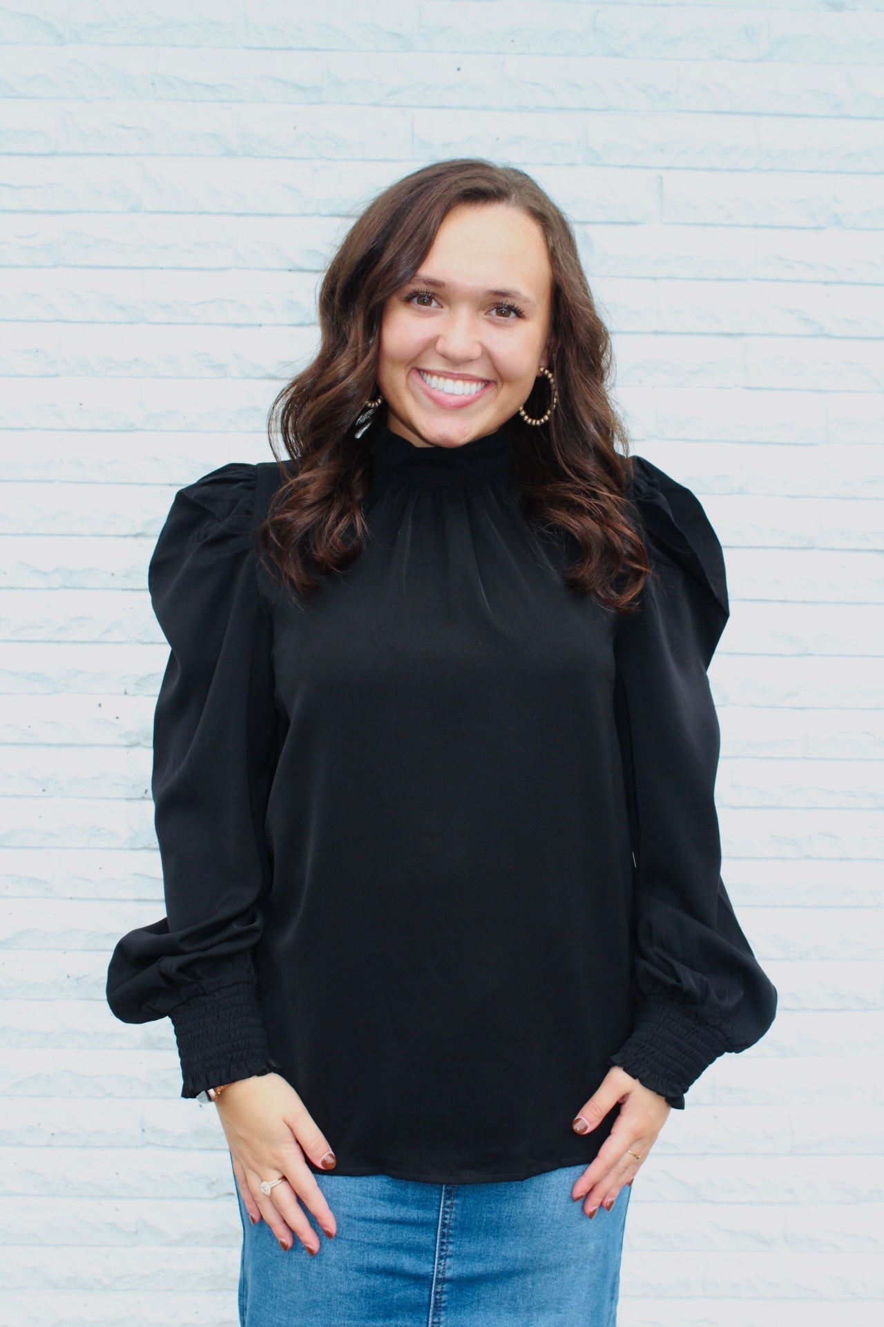 Black Puff Shoulder Top