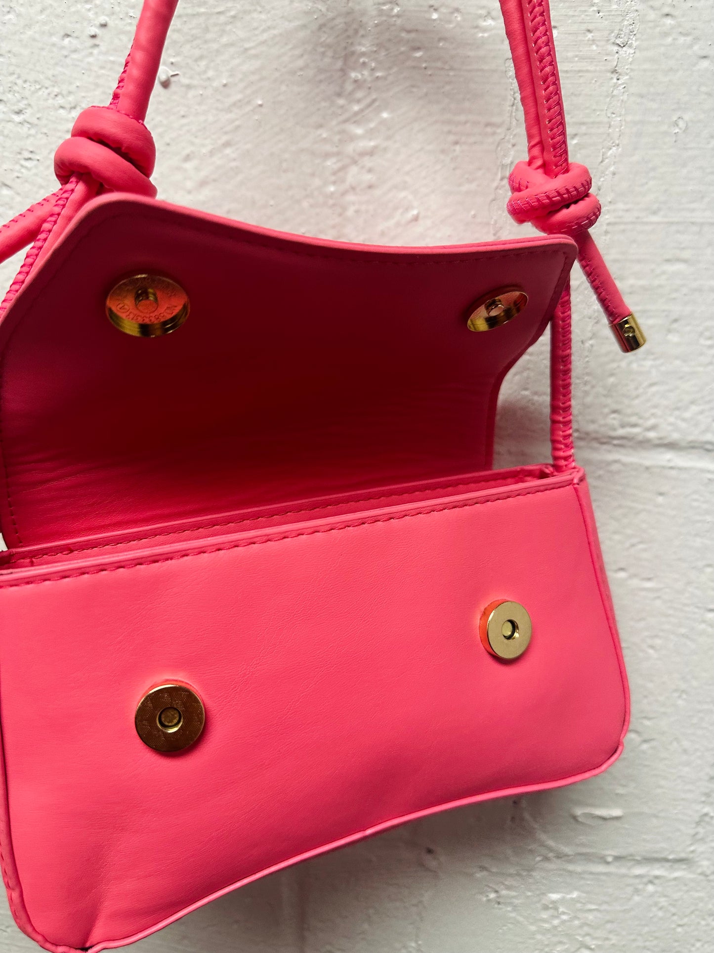The Isabella Gold Bow Shoulder Bag