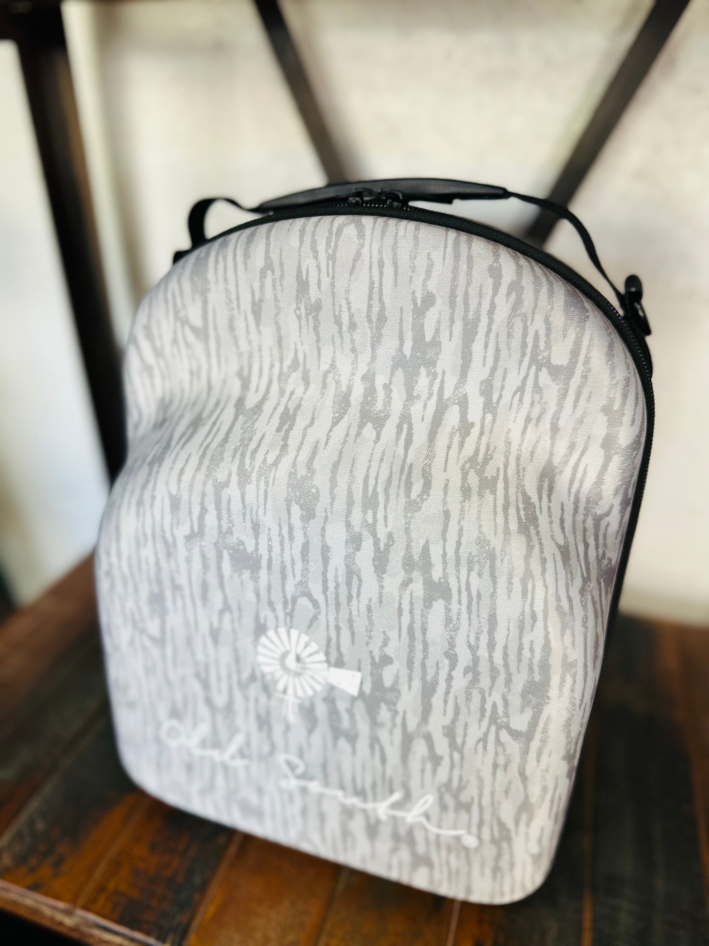 Arctic Camo 6 Hat Travel Case