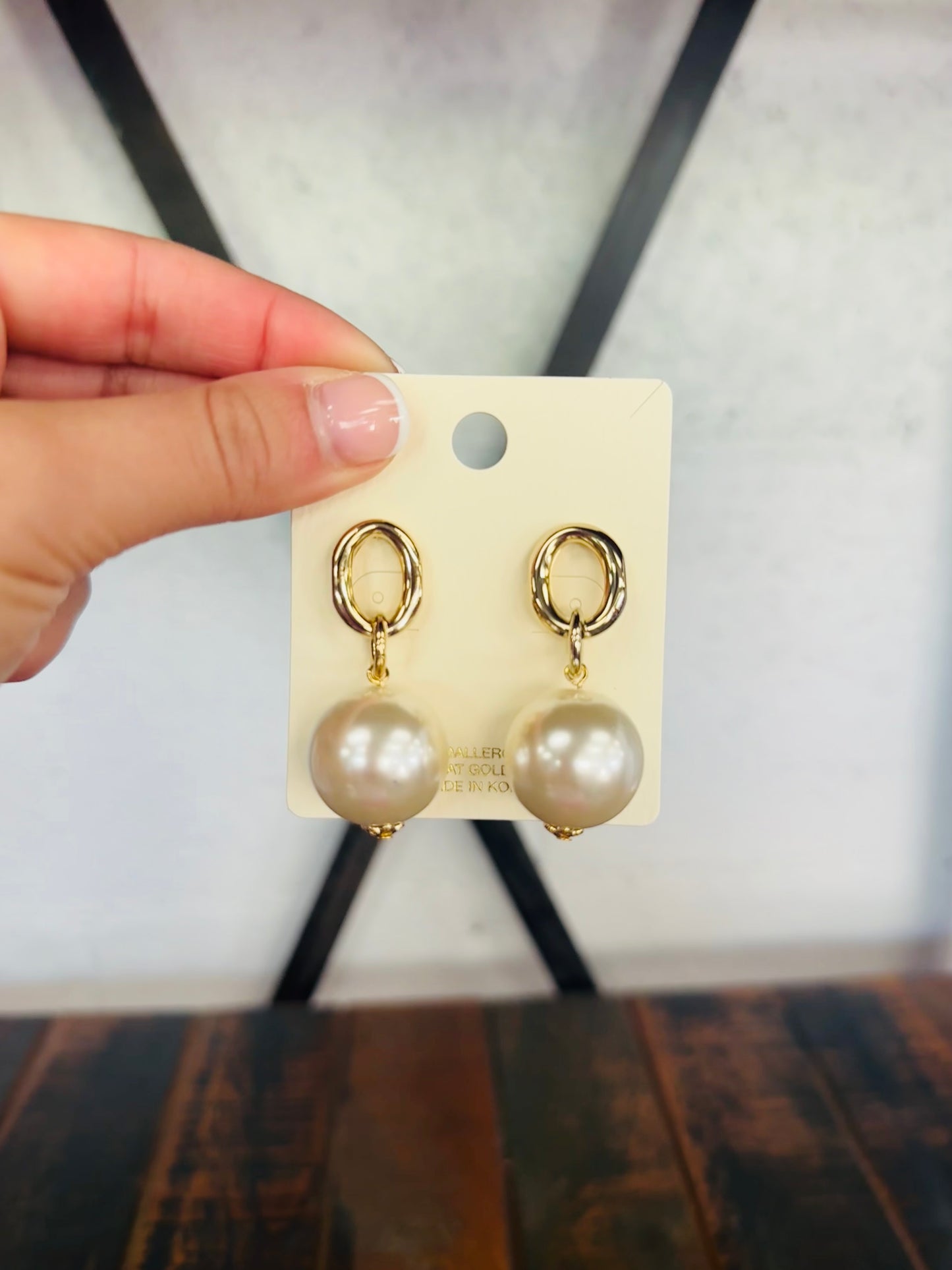 Gold Oval + Pearl Dangle Earring
