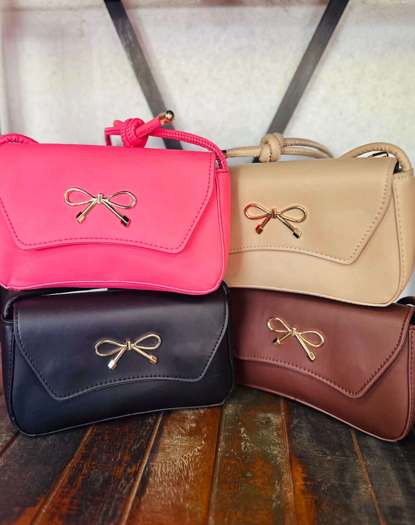 The Isabella Gold Bow Shoulder Bag