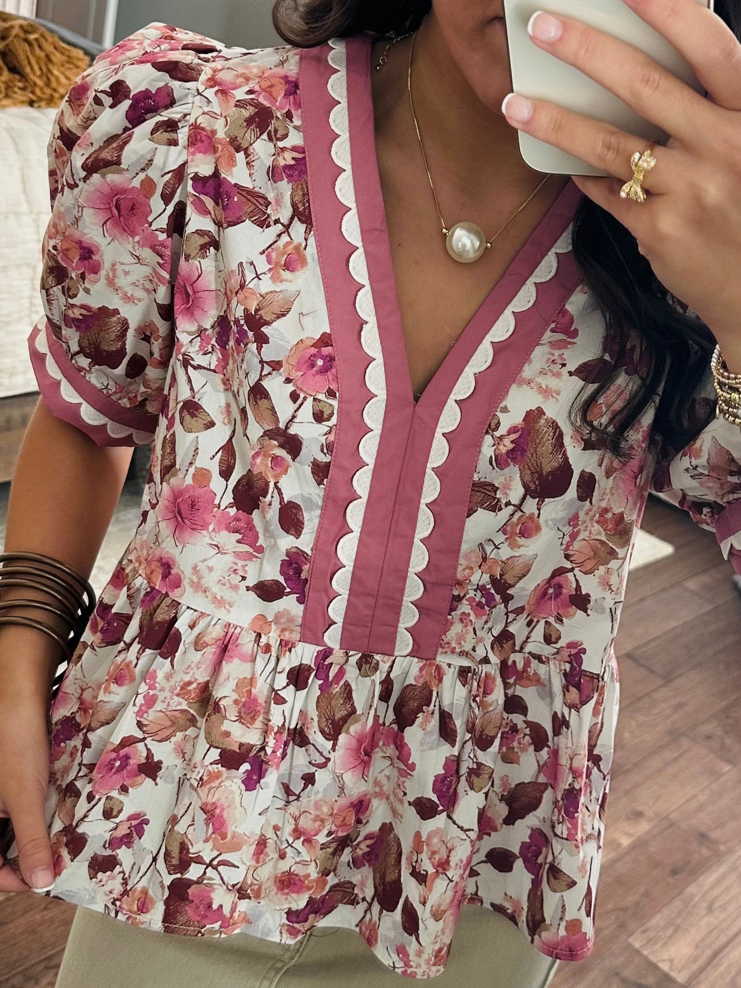 The Mabel Mauve Floral Scallop Trim Top