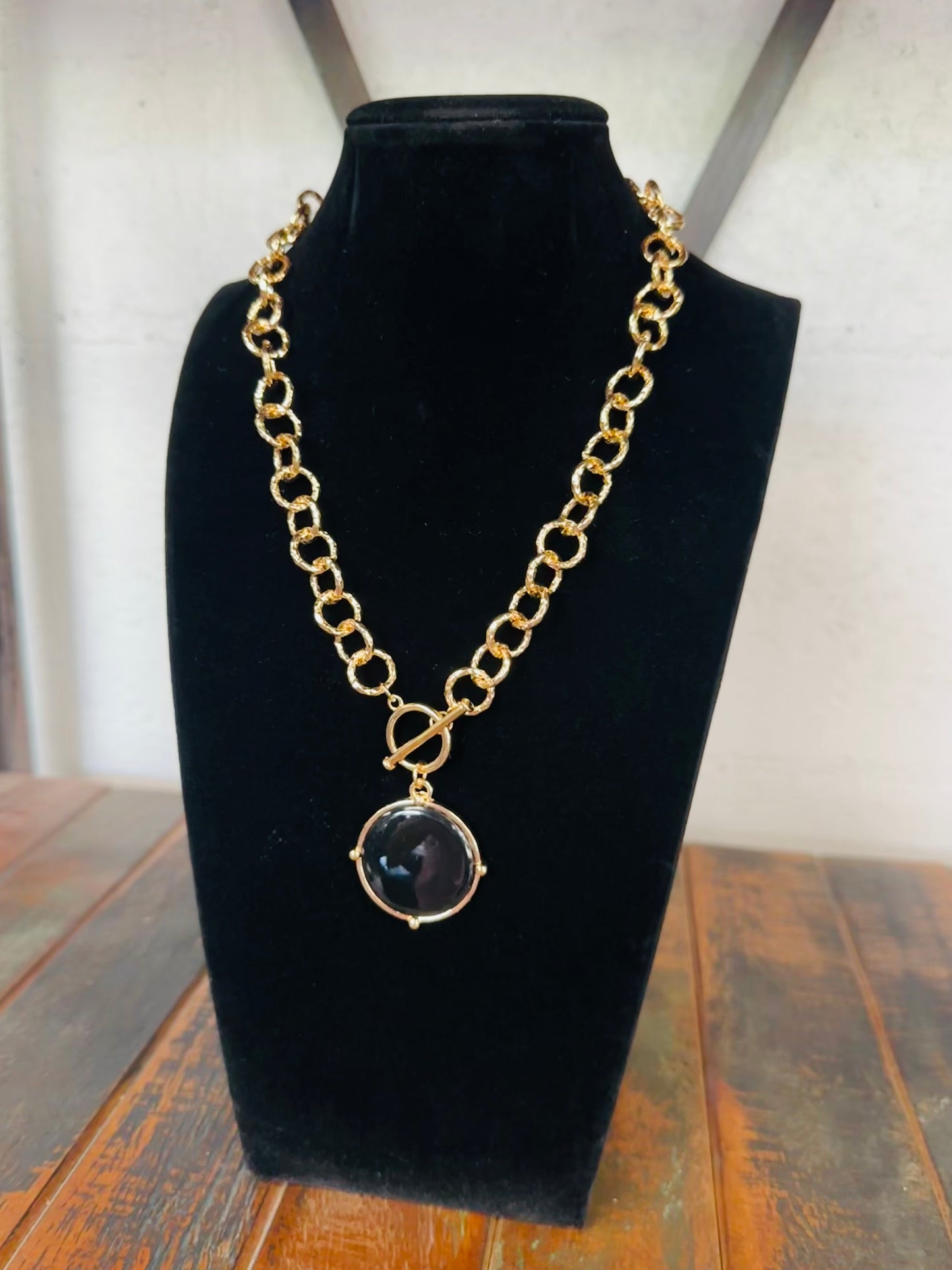 Black Round Stone Necklace