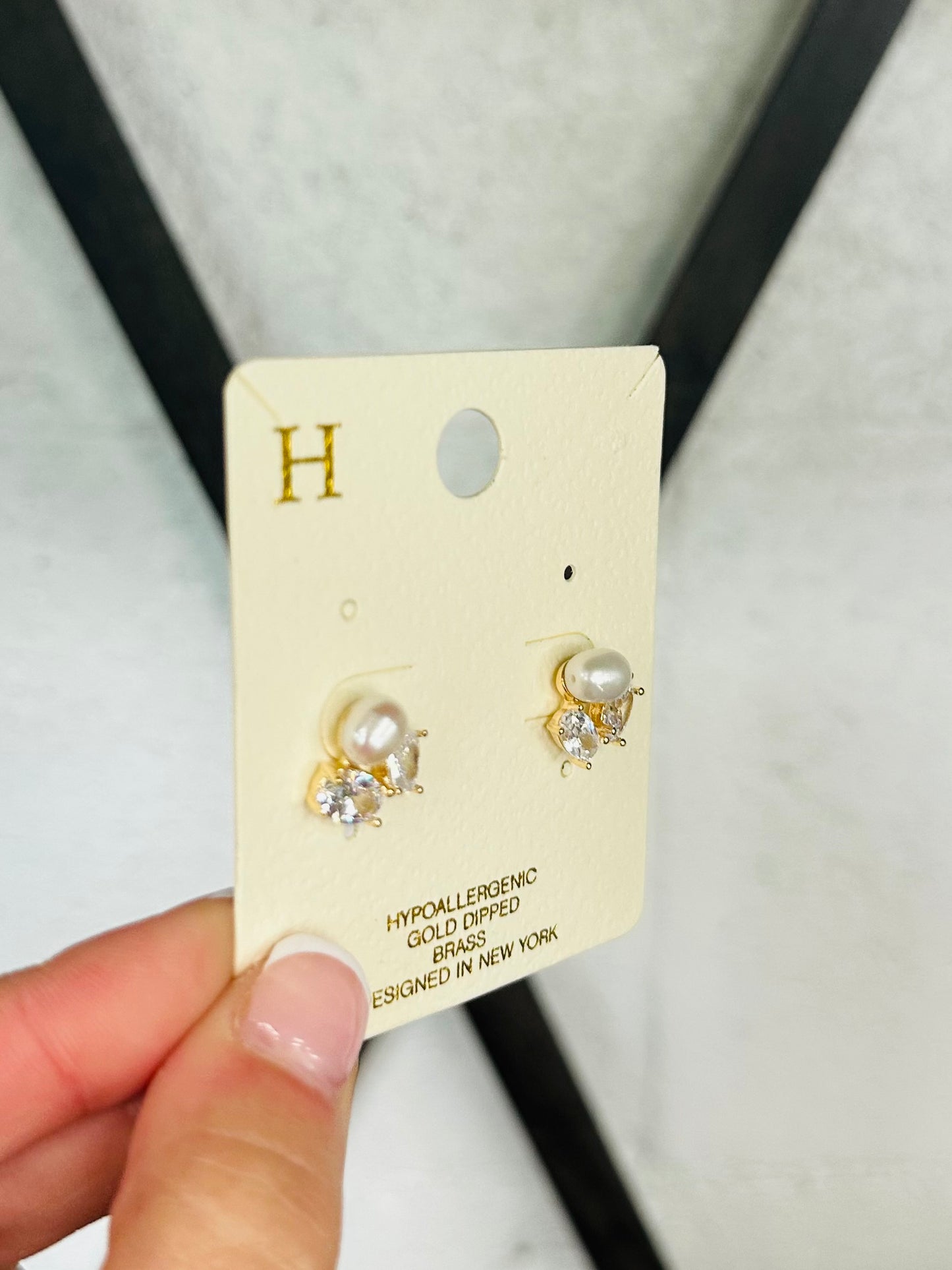 Cream + Gold Pearl Cluster Stud Earring