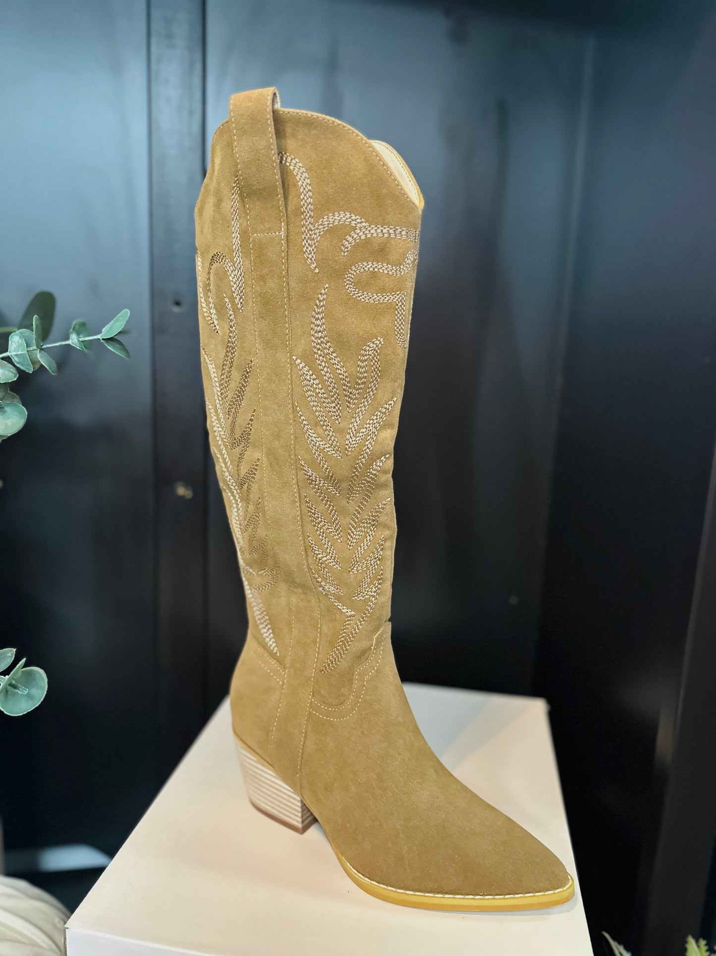 The Samara Brown Western Boot