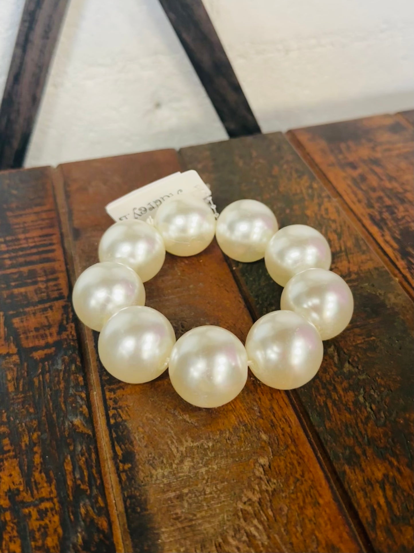 The Audrey Big Pearl Stretch Bracelet