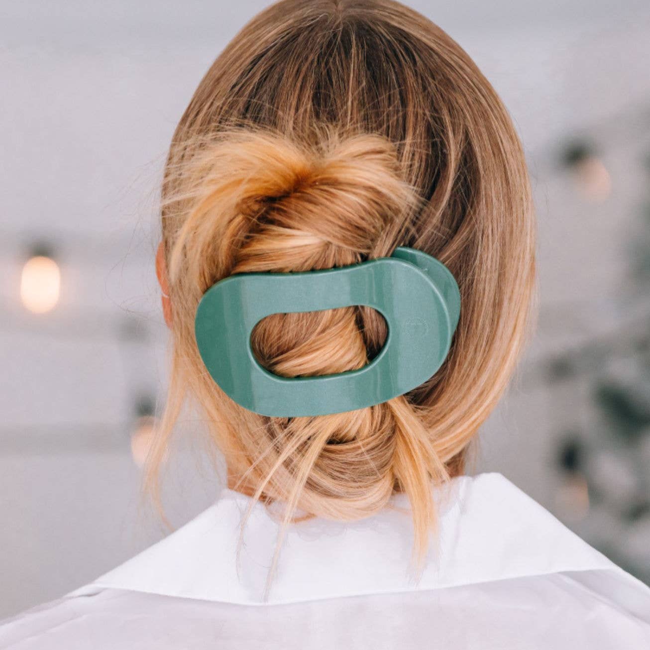 Mistletoe Green Round Flat Hair Clip