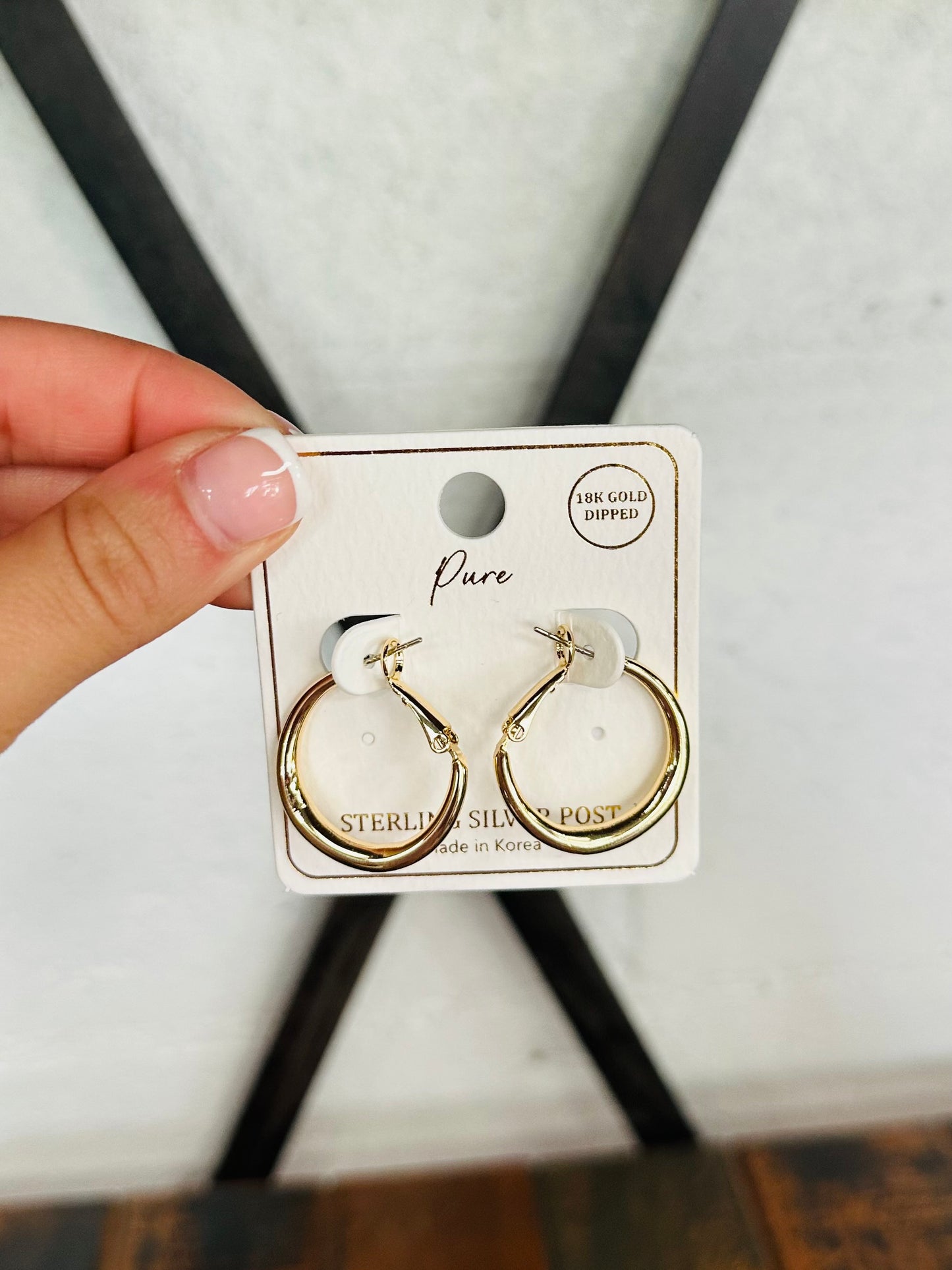 25mm Gold Metal Round Hoop Earring