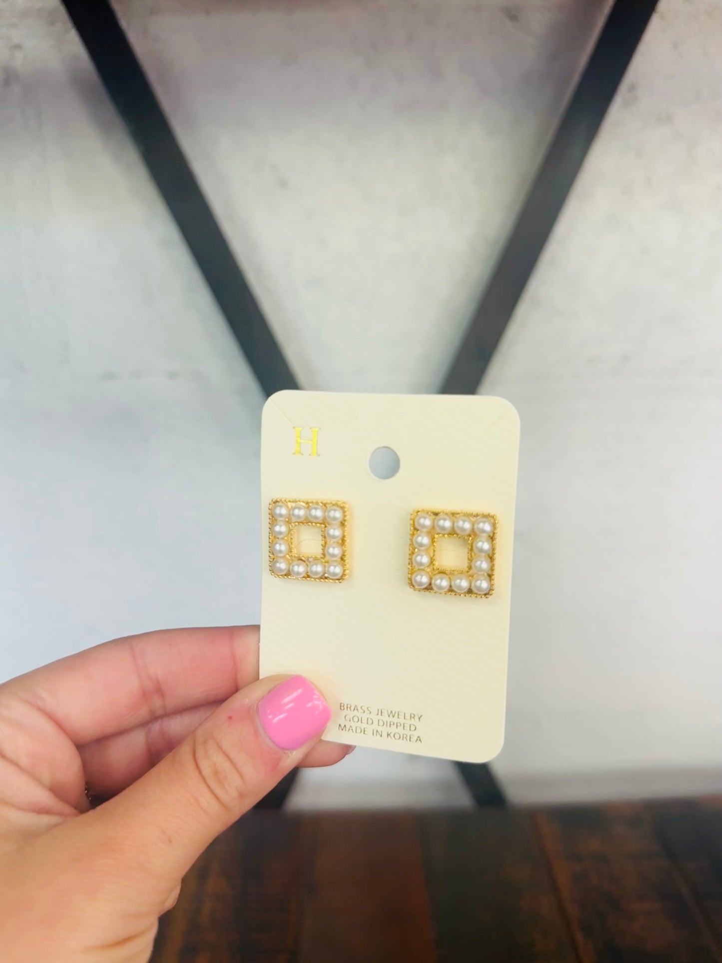 Pearl Open Square Stud Earring