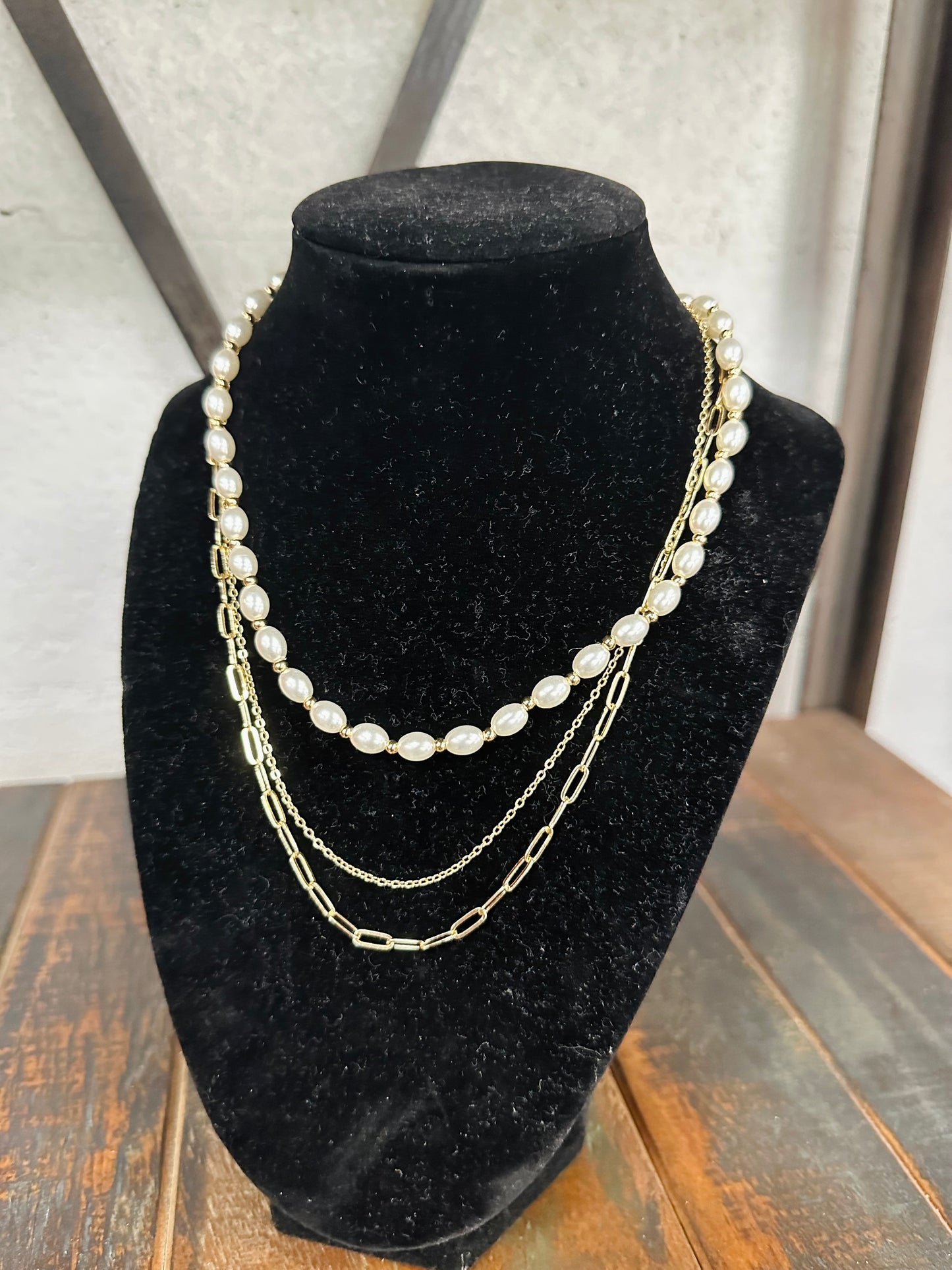 Layered Pearl and Chain Necklace