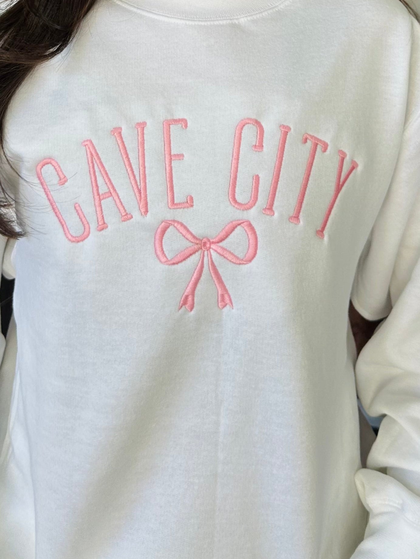 The Cave City Pink Bow Embroidered Sweatshirt