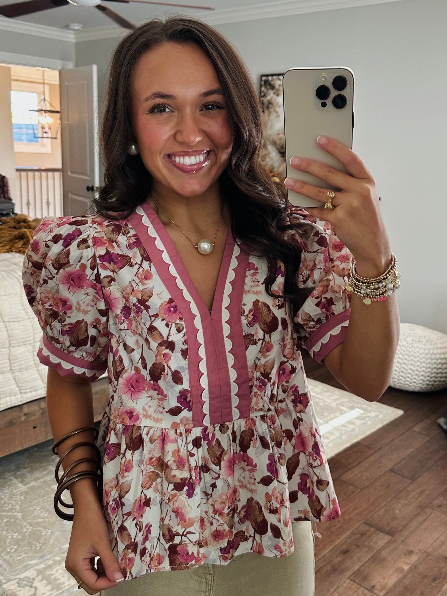 The Mabel Mauve Floral Scallop Trim Top