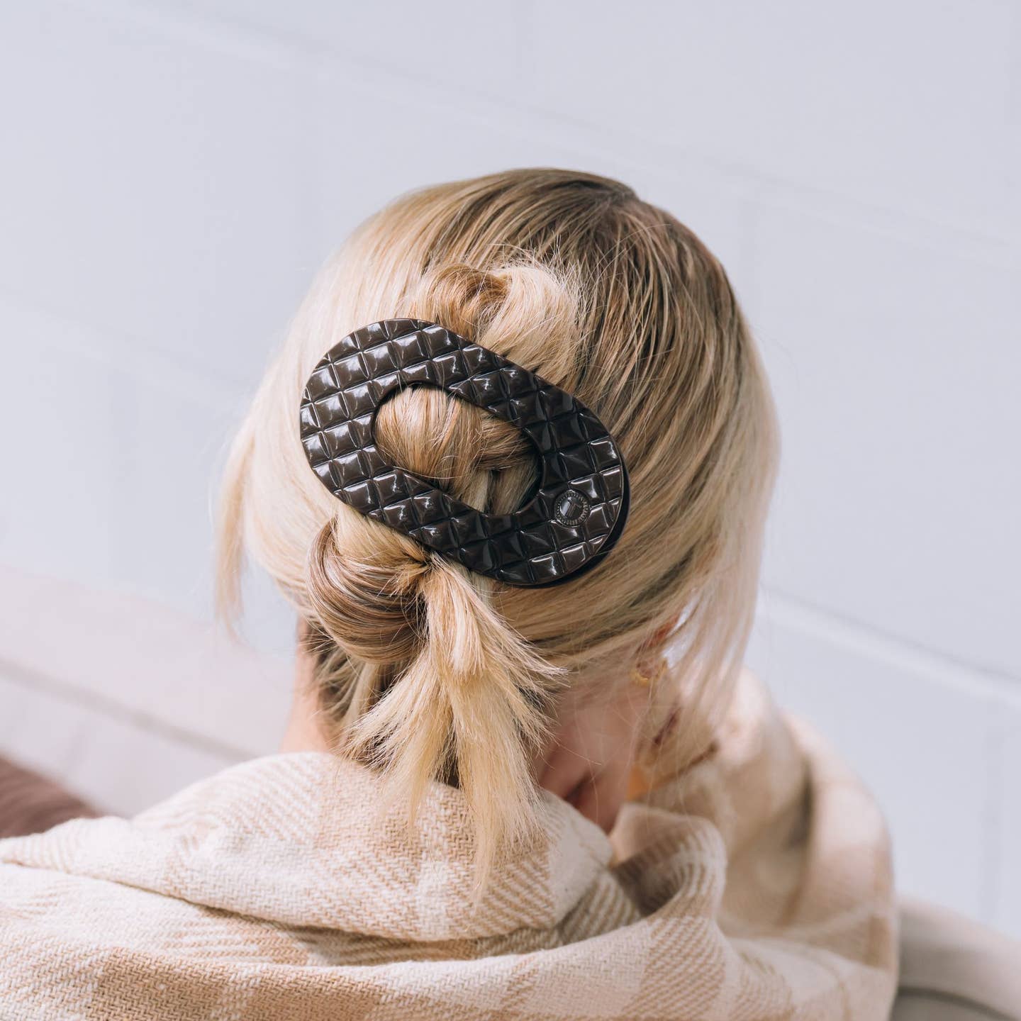 Truly Taupe Quilted Round Flat Hair Clip