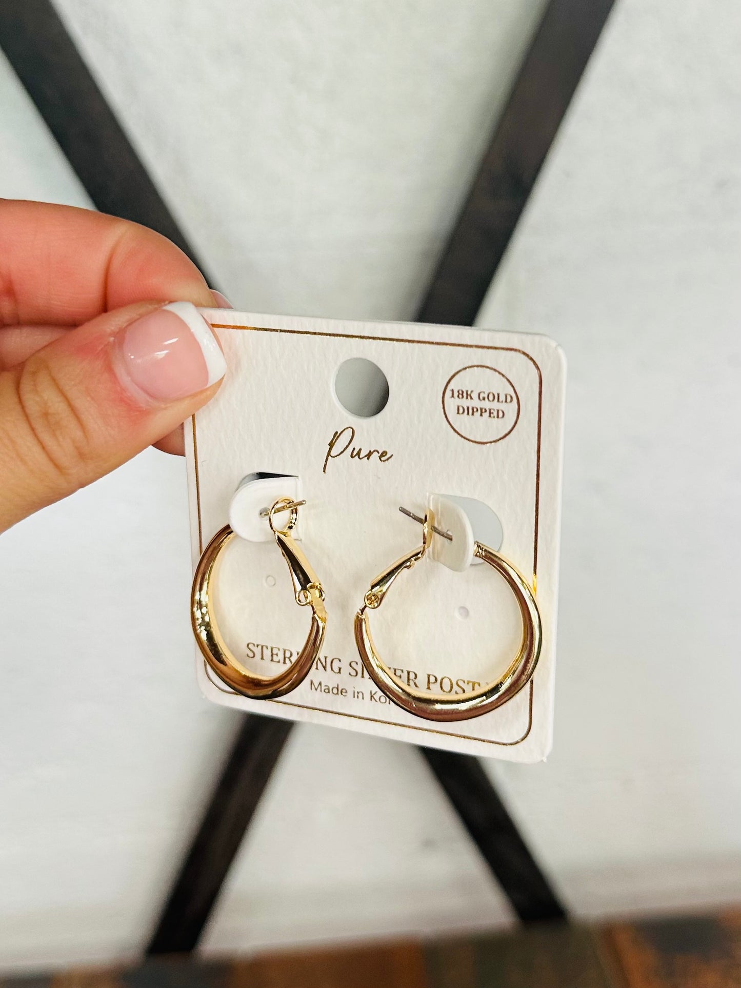 25mm Gold Metal Round Hoop Earring