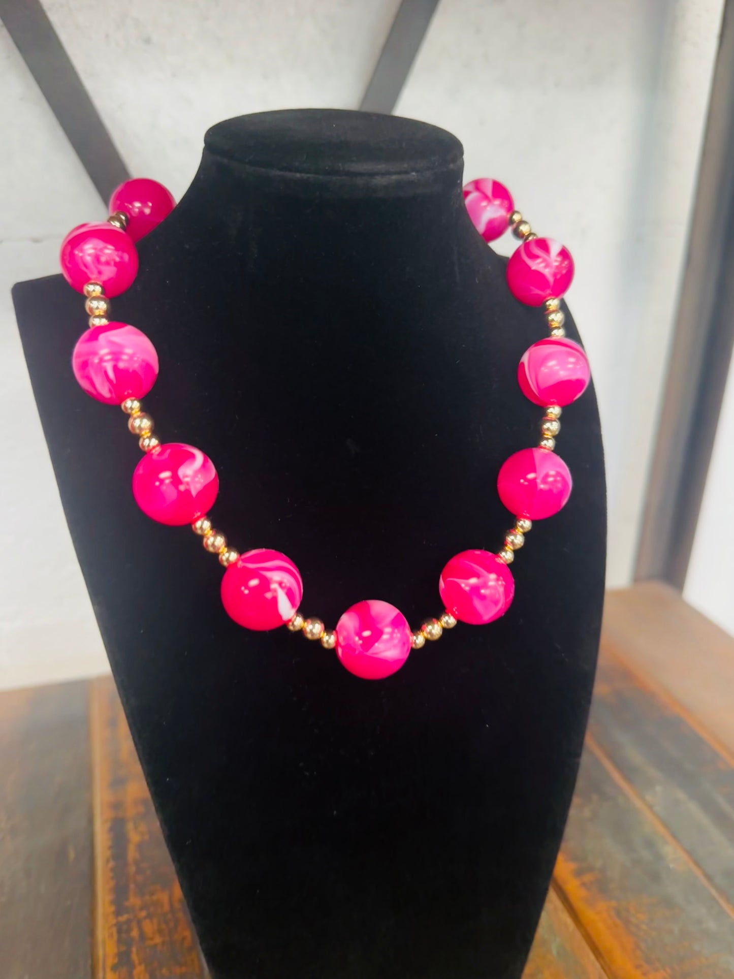 20mm Fuchsia + Gold Pearl Ball Bead Necklace
