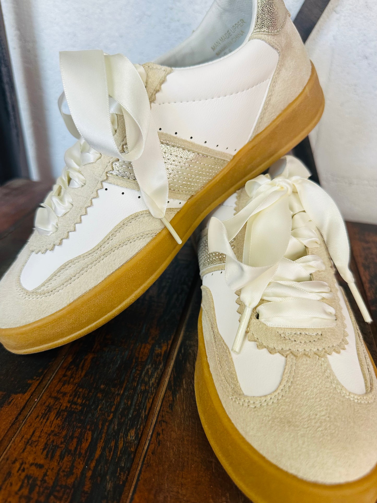 The Dixie Beige Gold Sneaker