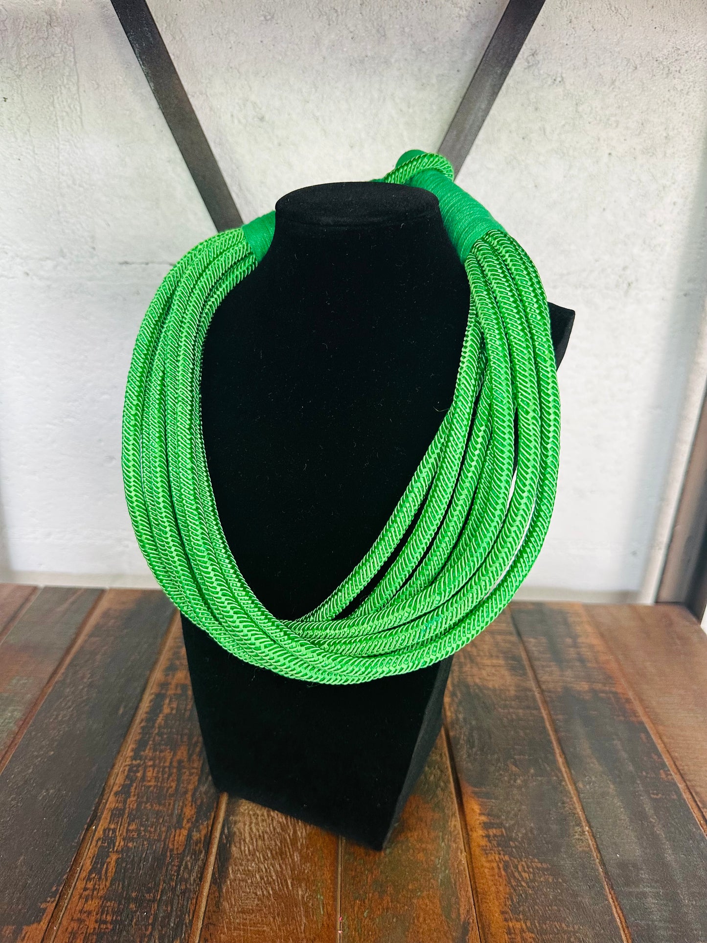 8 Strand Necklace - Kelly Green