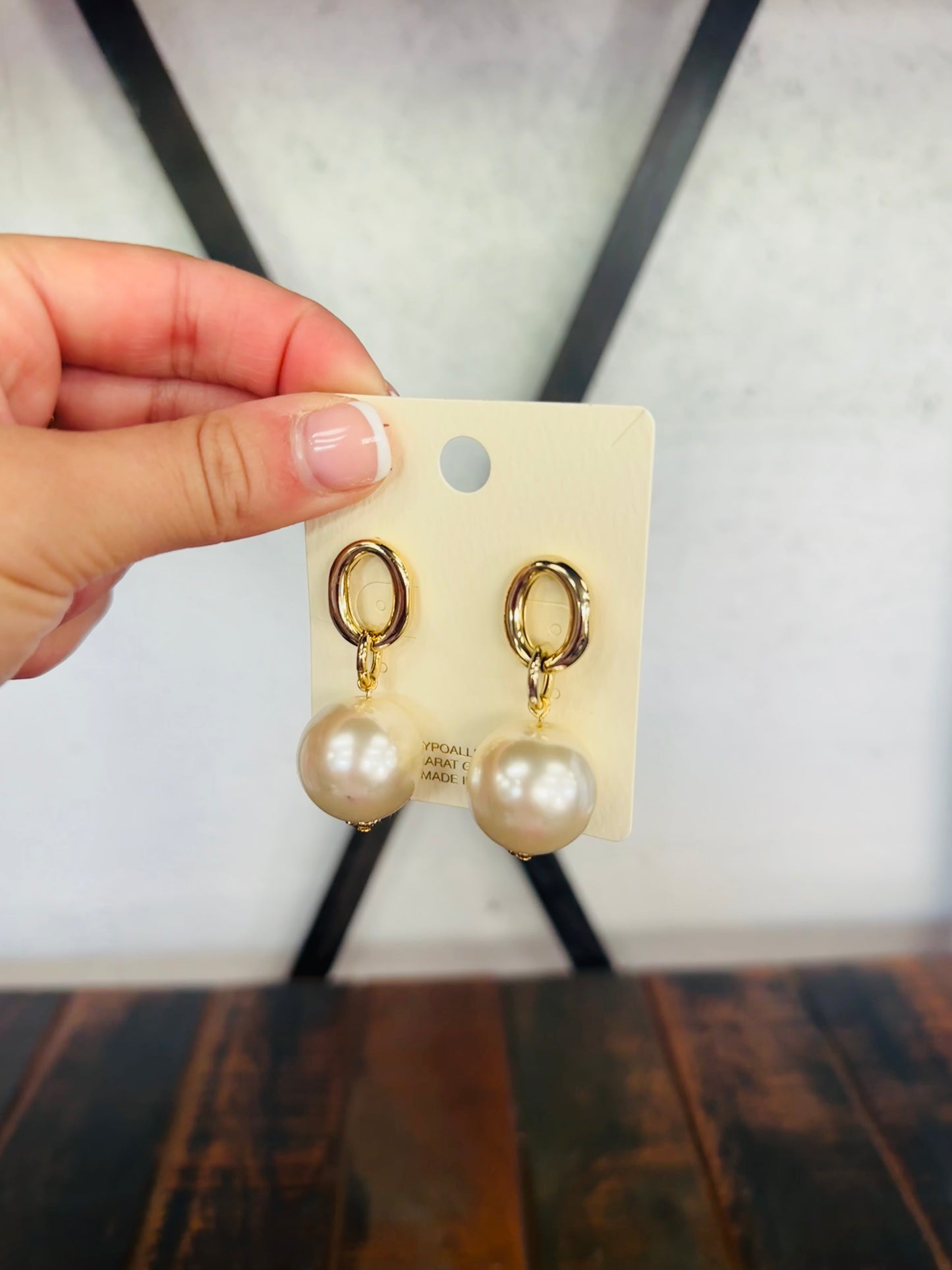 Gold Oval + Pearl Dangle Earring