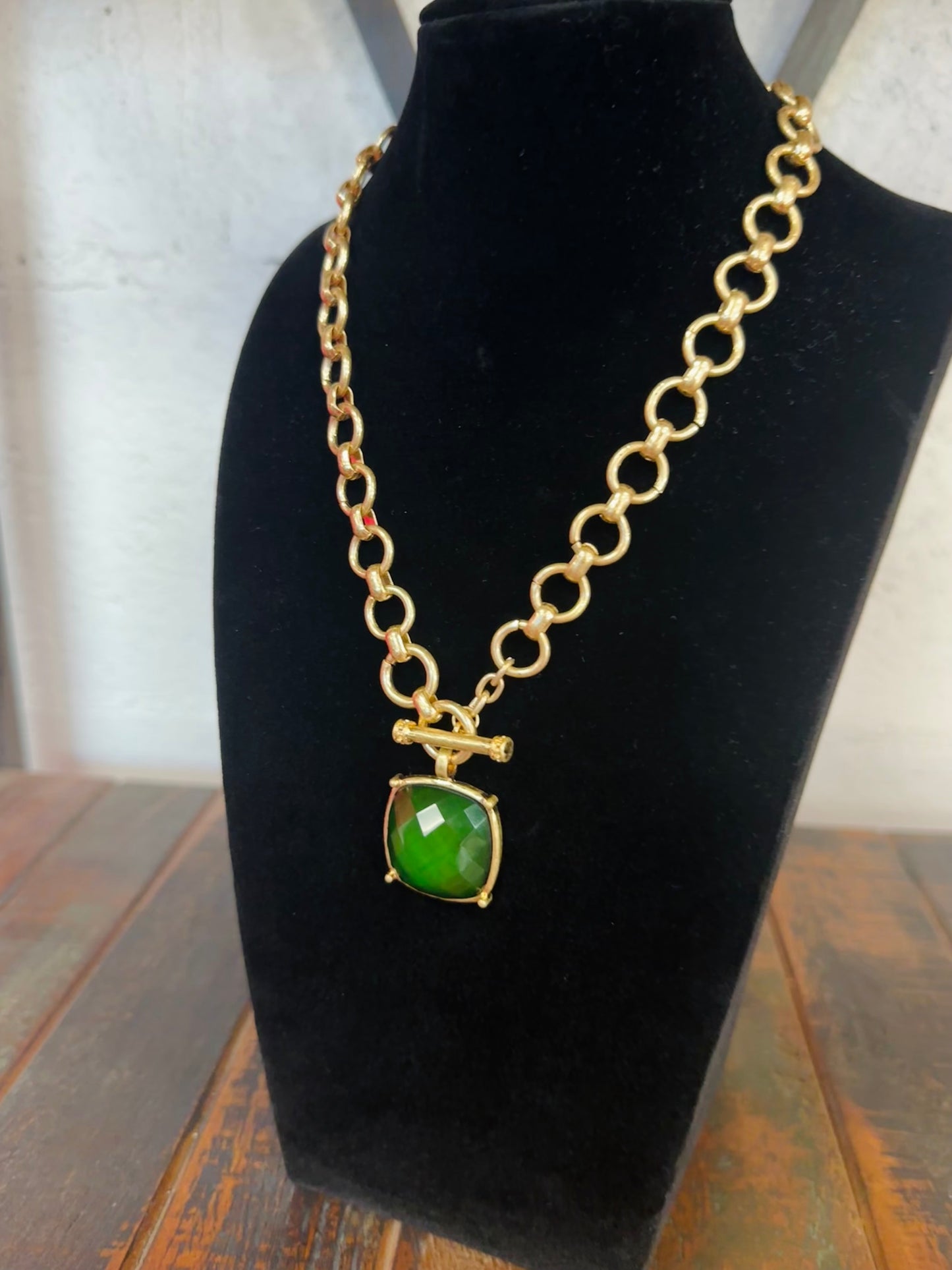 Dark Green Square Stone Pendant Necklace