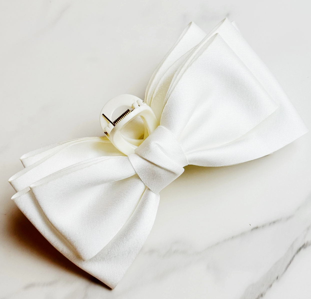 White Bow Hair Claw Clip